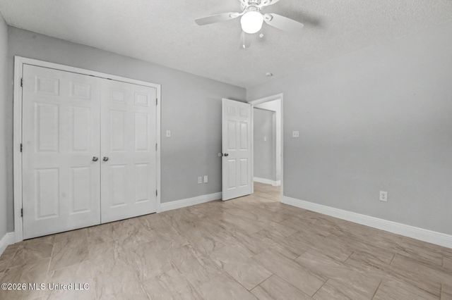 6911 Pinehurst Drive, Ocean Springs, MS 39564