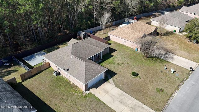 6911 Pinehurst Drive, Ocean Springs, MS 39564