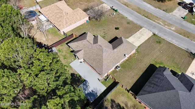 6911 Pinehurst Drive, Ocean Springs, MS 39564