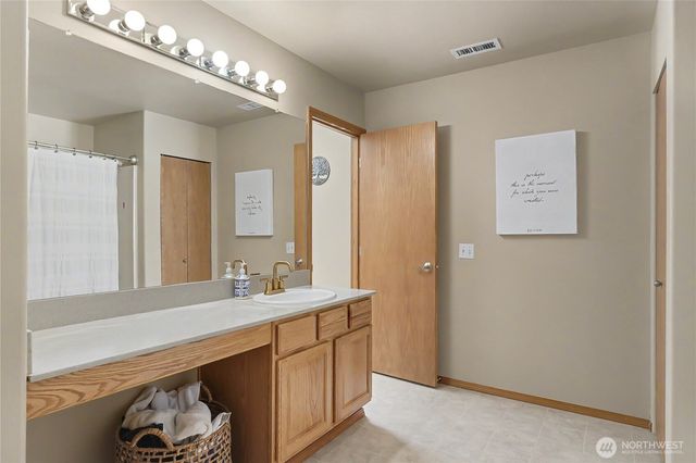 2811 Hannen Street, Dupont, WA 98327
