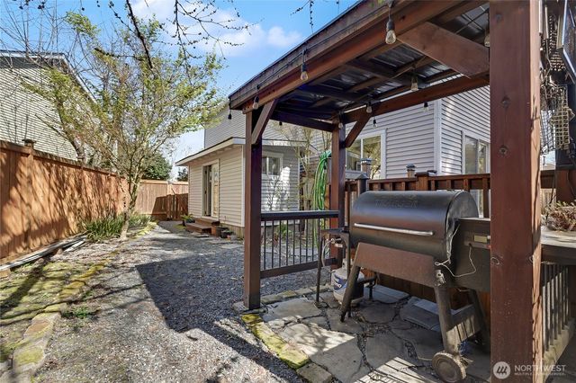 2811 Hannen Street, Dupont, WA 98327