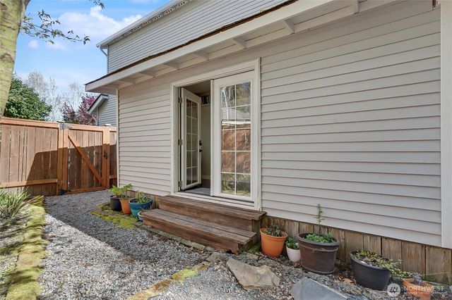 2811 Hannen Street, Dupont, WA 98327