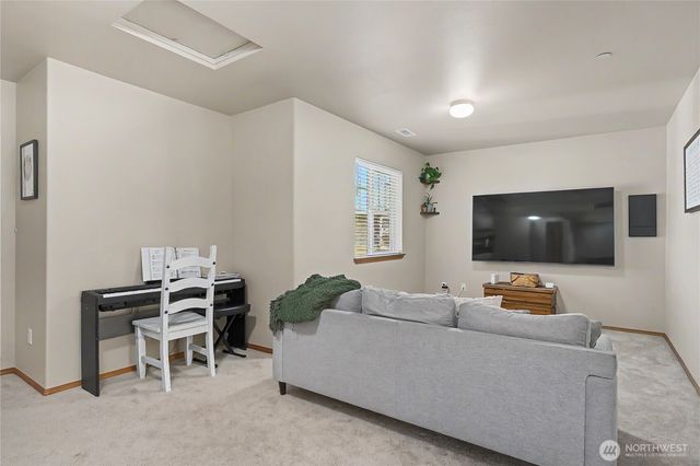 2811 Hannen Street, Dupont, WA 98327