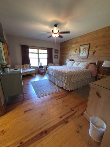 182 Loop Lane, Blairsville, GA 30512