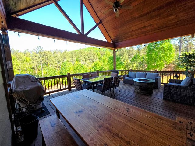 182 Loop Lane, Blairsville, GA 30512