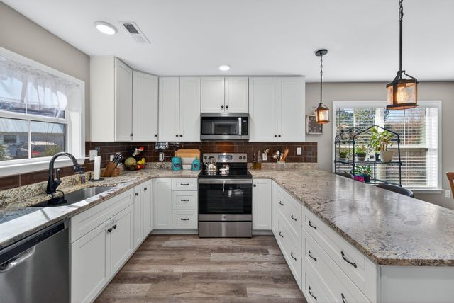 6318 Campbellsville Pike, Culleoka, TN 38451