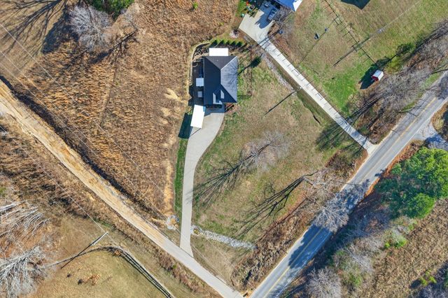 6318 Campbellsville Pike, Culleoka, TN 38451