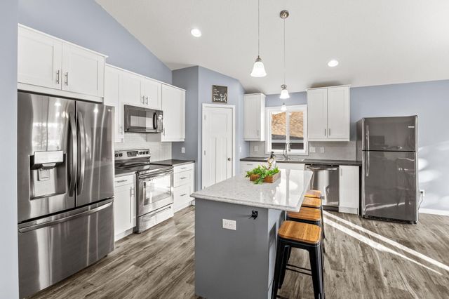 1910 Buffalo Run Road, Buffalo, MN 55313