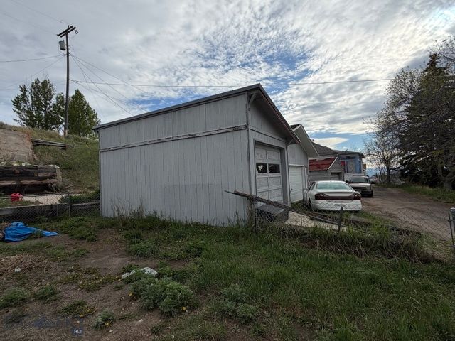 20 Gladstone Terrace, Walkerville, MT 59701