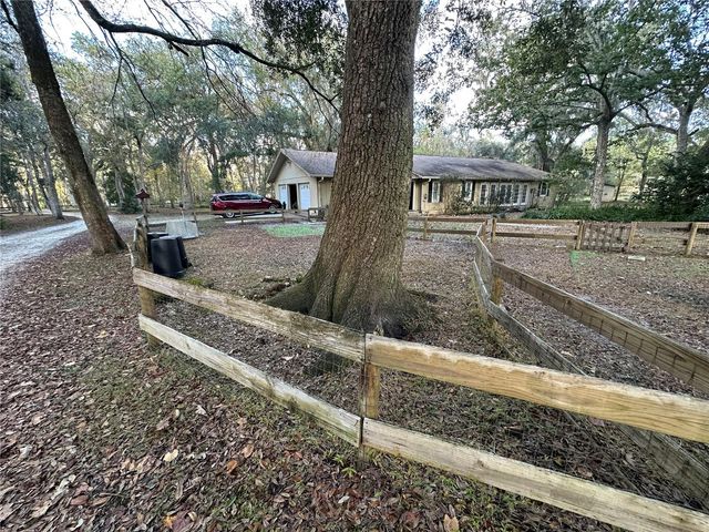 24392 LANARK ROAD, Brooksville, FL 34601