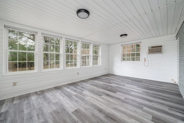 904 RICHARD Street, Hot Springs, AR 71913