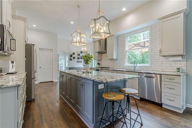 7640 Brookstead Crossing, Johns Creek, GA 30097