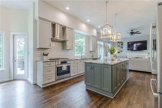 7640 Brookstead Crossing, Johns Creek, GA 30097