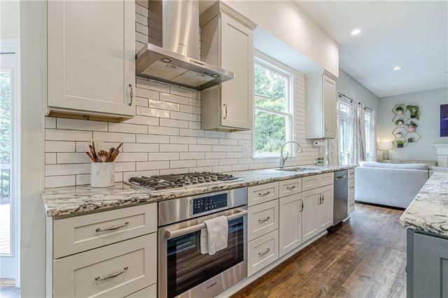 7640 Brookstead Crossing, Johns Creek, GA 30097