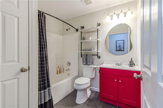 7640 Brookstead Crossing, Johns Creek, GA 30097