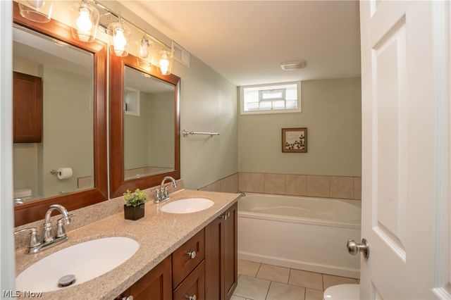 3920 Ashwood Street NW, Canton, OH 44708