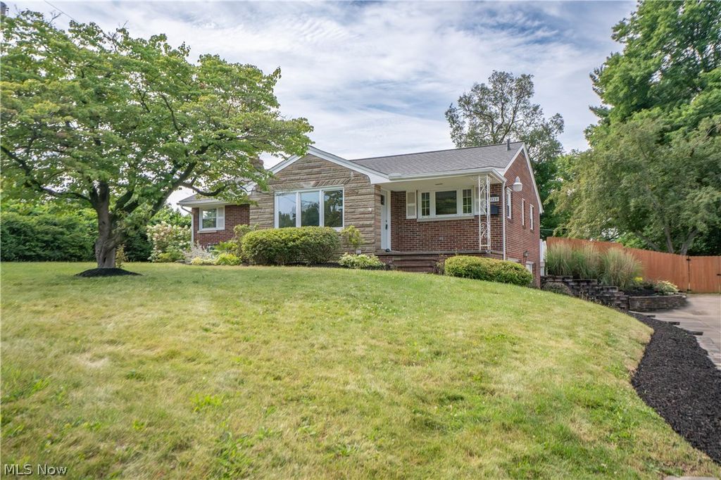 3920 Ashwood Street NW, Canton, OH 44708