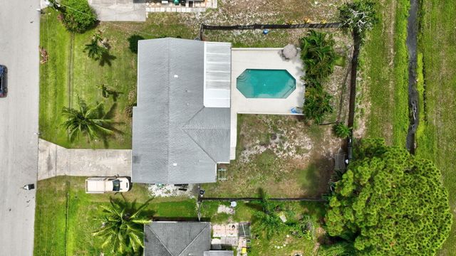 1234 SE Petunia Avenue, Port St Lucie, FL 34952
