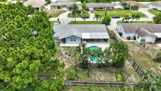 1234 SE Petunia Avenue, Port St Lucie, FL 34952