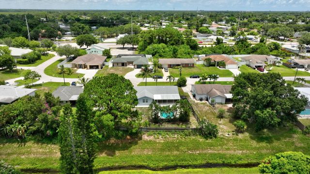 1234 SE Petunia Avenue, Port St Lucie, FL 34952