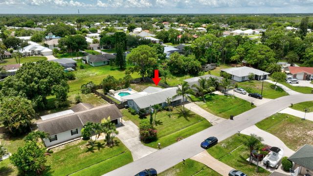 1234 SE Petunia Avenue, Port St Lucie, FL 34952