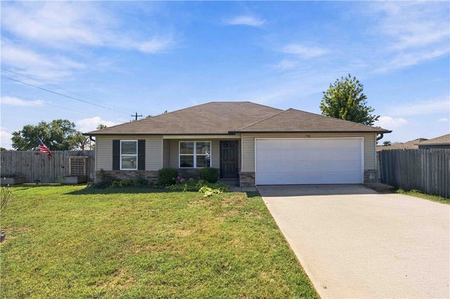 701 NW 68th Avenue, Bentonville, AR 72713