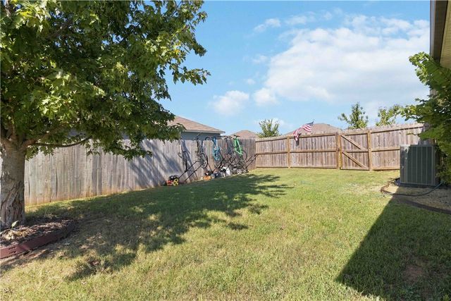 701 NW 68th Avenue, Bentonville, AR 72713
