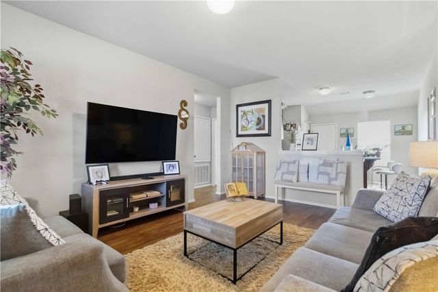 701 NW 68th Avenue, Bentonville, AR 72713