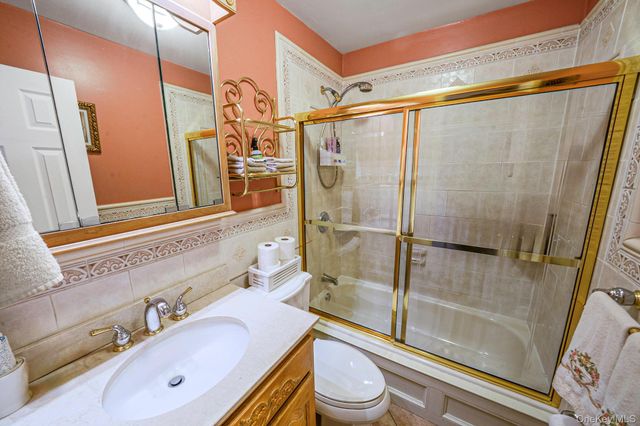77 Tyrconnell Avenue, Massapequa Park, NY 11762
