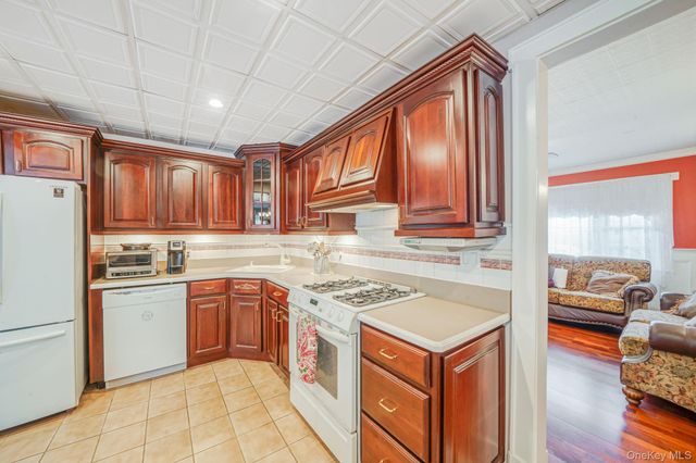 77 Tyrconnell Avenue, Massapequa Park, NY 11762