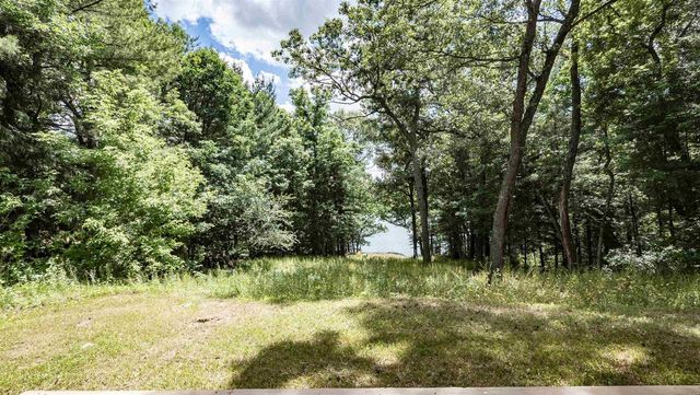 W10199 BIGHORN LANE, Hancock, WI 54943