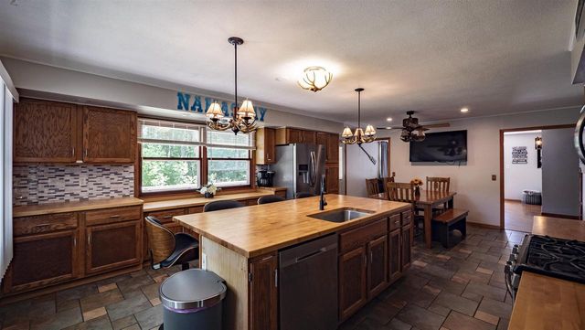 W10199 BIGHORN LANE, Hancock, WI 54943