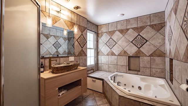 W10199 BIGHORN LANE, Hancock, WI 54943