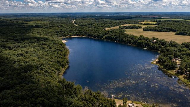 W10199 BIGHORN LANE, Hancock, WI 54943