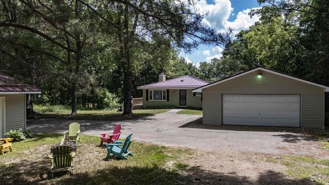 W10199 BIGHORN LANE, Hancock, WI 54943