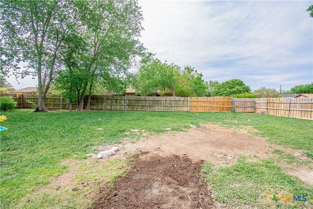 220 W Mockingbird Lane, Harker Heights, TX 76548