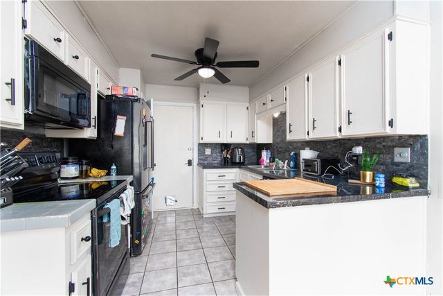 220 W Mockingbird Lane, Harker Heights, TX 76548