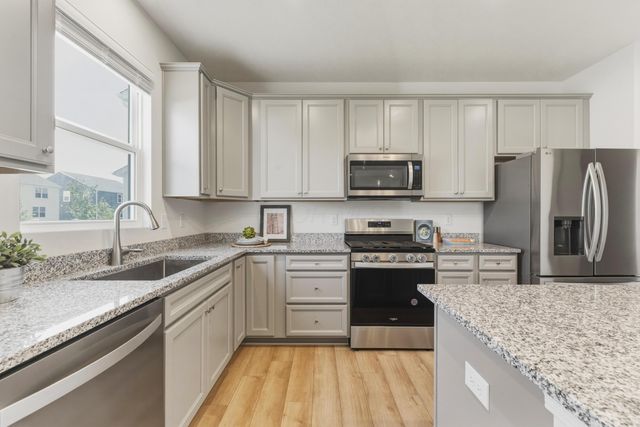 1319 Theodore Drive, Lockbourne, OH 43137
