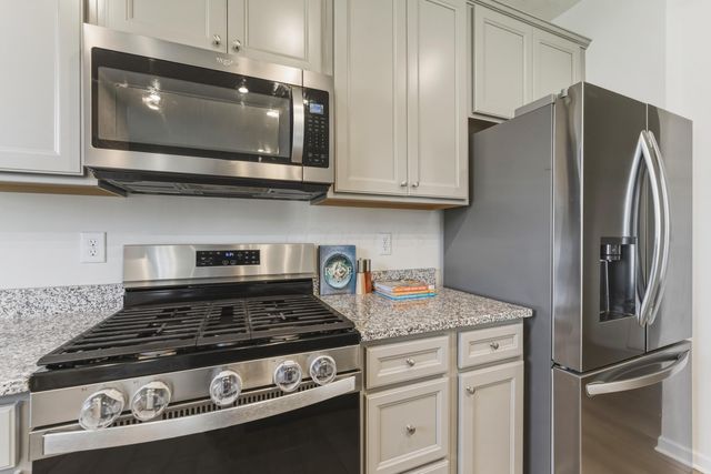 1319 Theodore Drive, Lockbourne, OH 43137