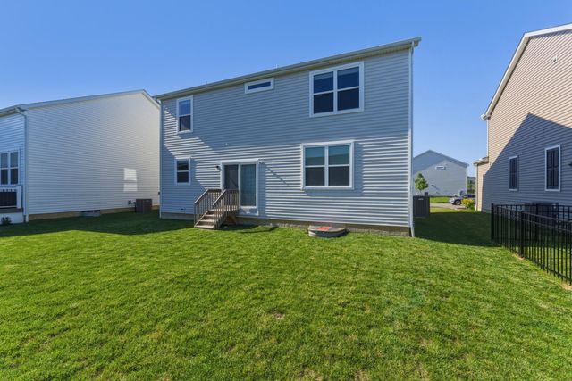 1319 Theodore Drive, Lockbourne, OH 43137