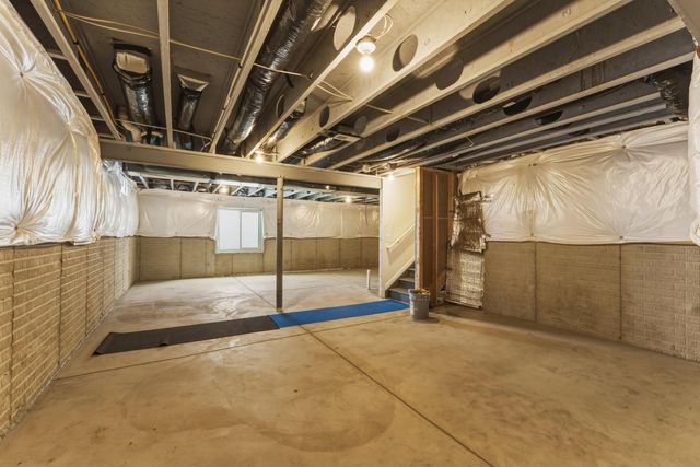 1319 Theodore Drive, Lockbourne, OH 43137