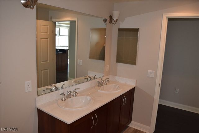 150 North LAS VEGAS Boulevard 1217, Las Vegas, NV 89101