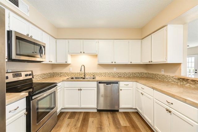 1920 Back Bay Drive, Galveston, TX 77551