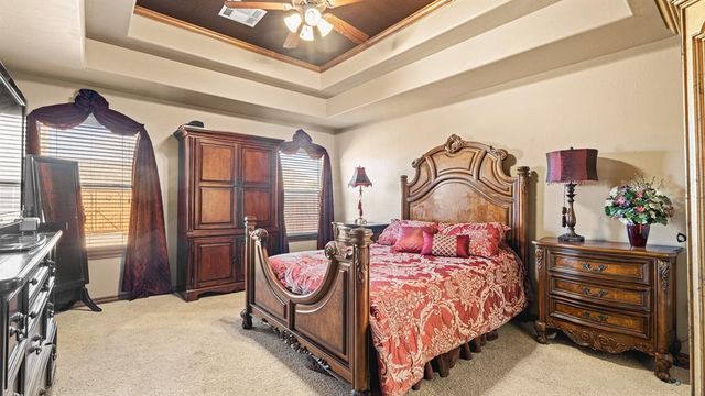 2100 Hackberry Creek Avenue, Yukon, OK 73099