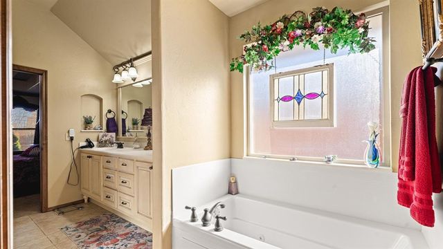 2100 Hackberry Creek Avenue, Yukon, OK 73099