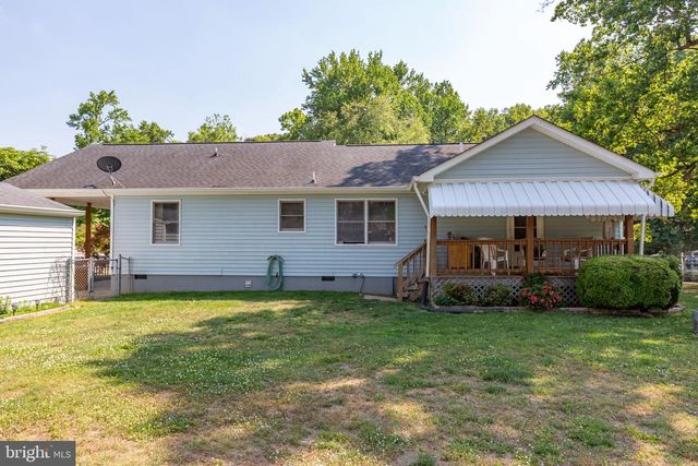 360 CEDAR LN, Colonial Beach, VA 22443