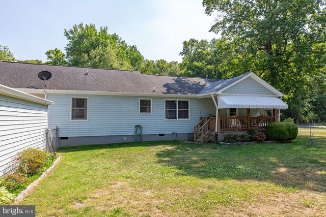 360 CEDAR LN, Colonial Beach, VA 22443