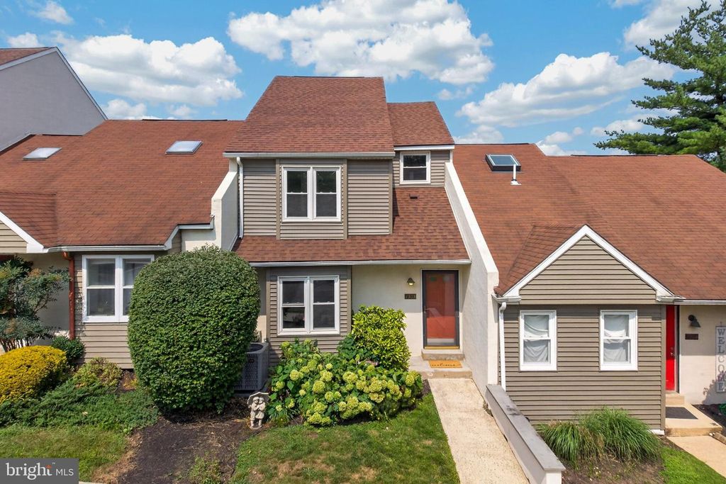 1303 SAINT ANDREWS CT #1303, CHESTER SPRINGS, PA 19425 — exterior