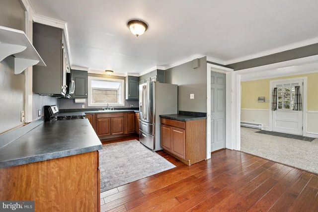 410 N CLINTON AVE, Wenonah, NJ 08090