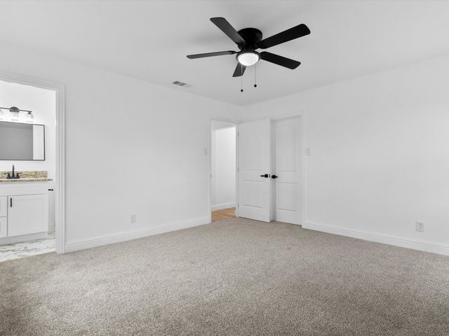 3104 Binyon Street, Fort Worth, TX 76133